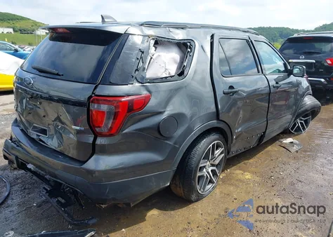 2017 Ford Explorer Sport z USA, uszkodzony, nr VIN 1FM5K8GT7HGA41304